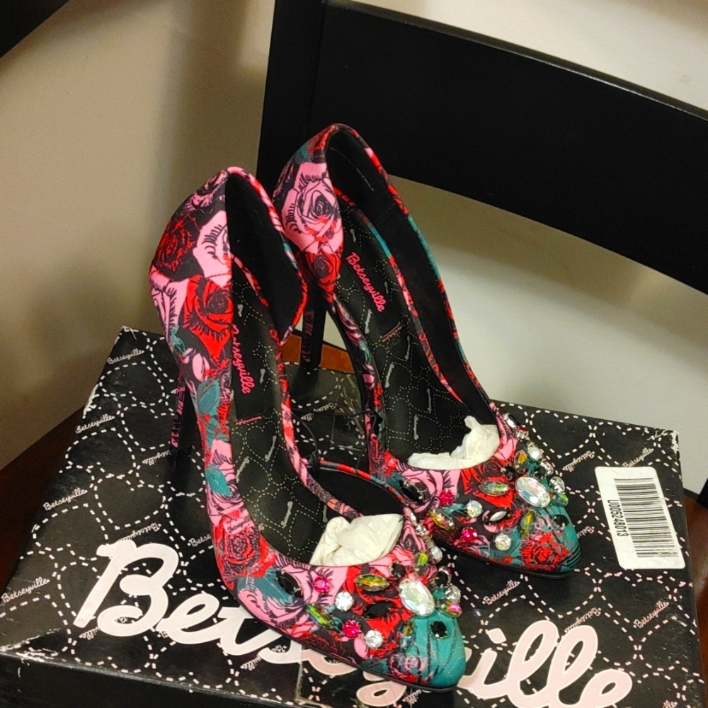 Women's high heels